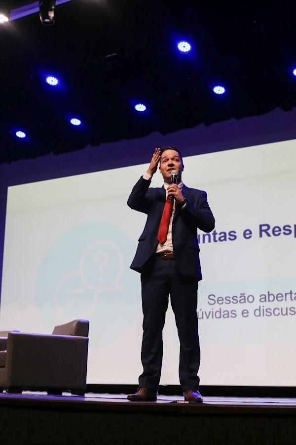 Cláudio Viana